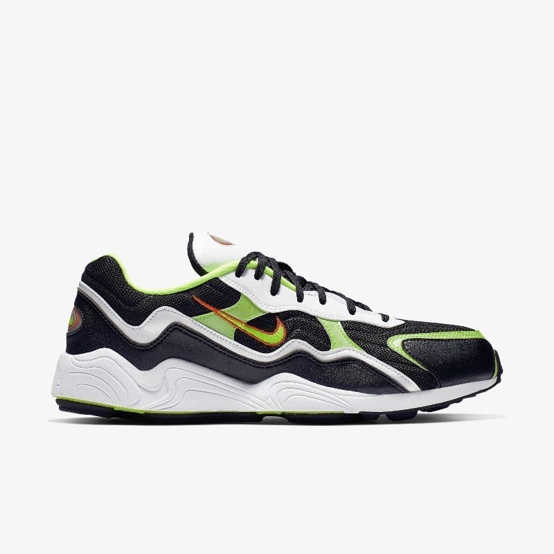 Black lime green nike hotsell
